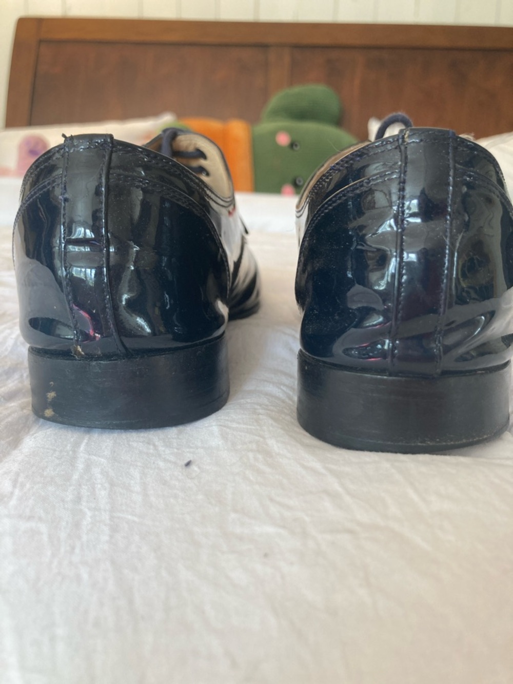 Christian Louboutin Navy Blue Patent Leather Oxford Flats - Picture 3 of 5